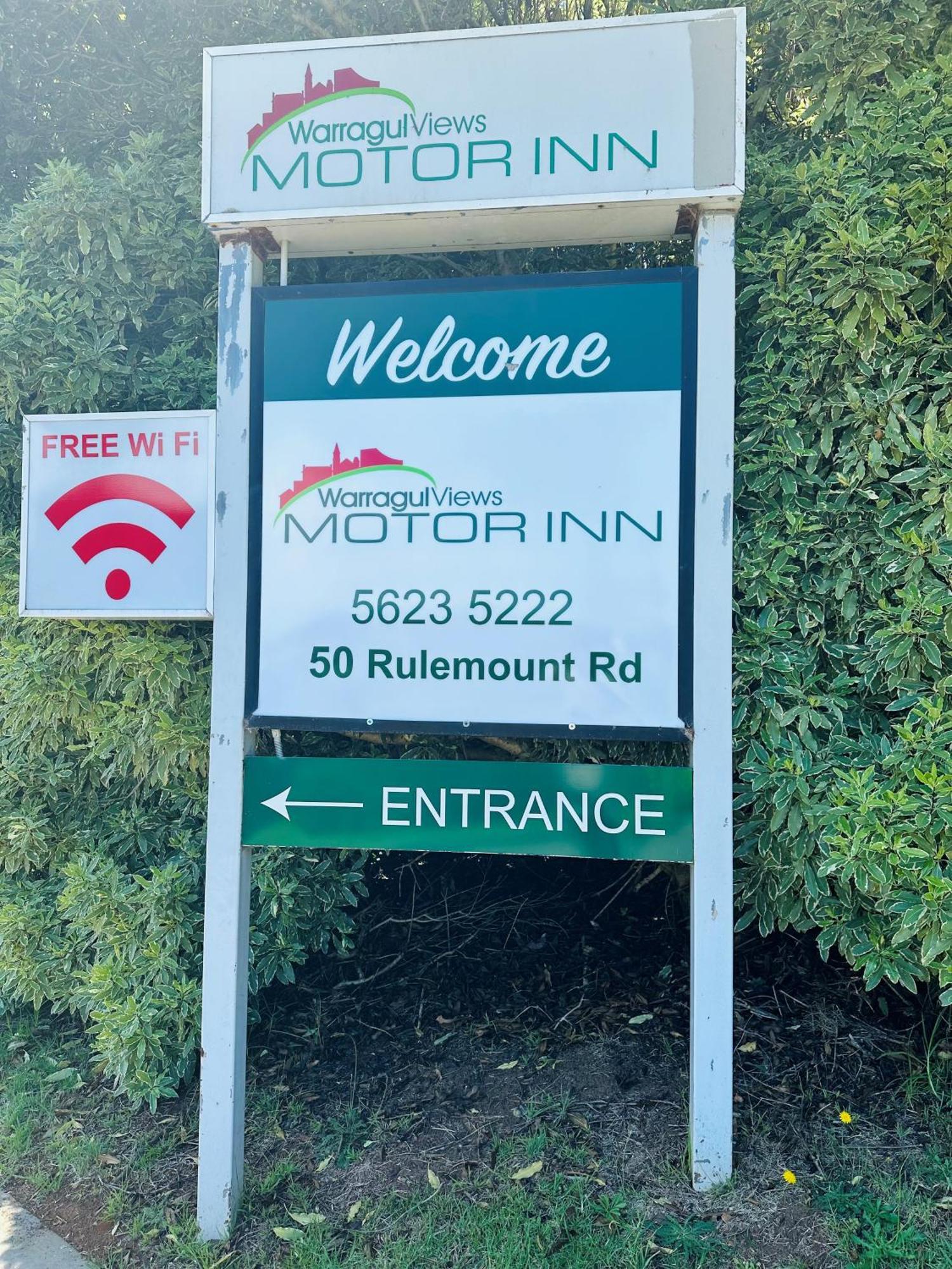 Views Motor Motel 4*